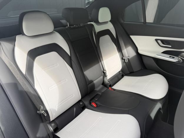 MERCEDES-BENZ Classe E Berline Mercedes-AMG E 53 HYBRID 4MATIC+ Berline  Mercedes-AMG E 53 HYBRID 4MATI