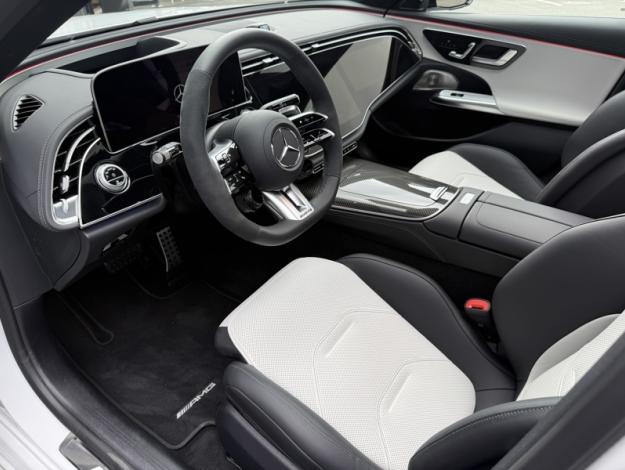 MERCEDES-BENZ Classe E Berline Mercedes-AMG E 53 HYBRID 4MATIC+ Berline  Mercedes-AMG E 53 HYBRID 4MATI