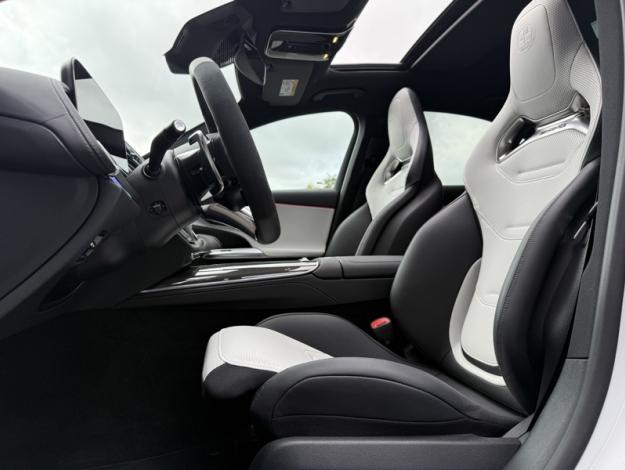 MERCEDES-BENZ Classe E Berline Mercedes-AMG E 53 HYBRID 4MATIC+ Berline  Mercedes-AMG E 53 HYBRID 4MATI