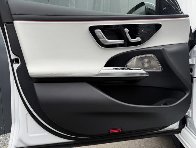 MERCEDES-BENZ Classe E Berline Mercedes-AMG E 53 HYBRID 4MATIC+ Berline  Mercedes-AMG E 53 HYBRID 4MATI