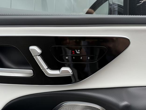 MERCEDES-BENZ Classe E Berline Mercedes-AMG E 53 HYBRID 4MATIC+ Berline  Mercedes-AMG E 53 HYBRID 4MATI