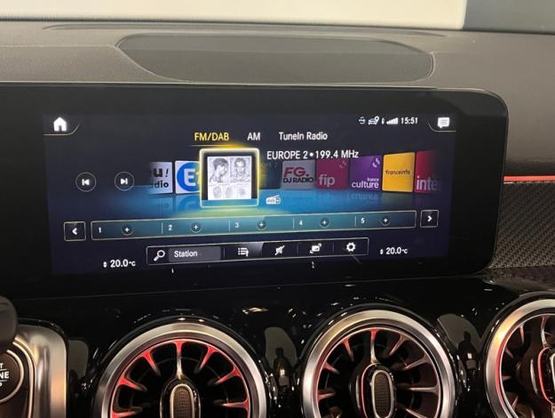 MERCEDES-BENZ GLB 200 d AMG Line  