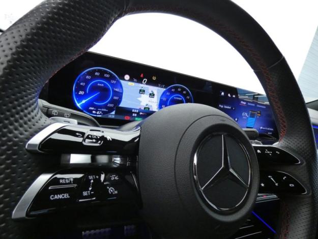 MERCEDES-BENZ EQB 250+ AMG Line  