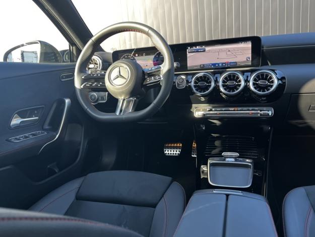 MERCEDES-BENZ Classe A 180 d AMG Line  