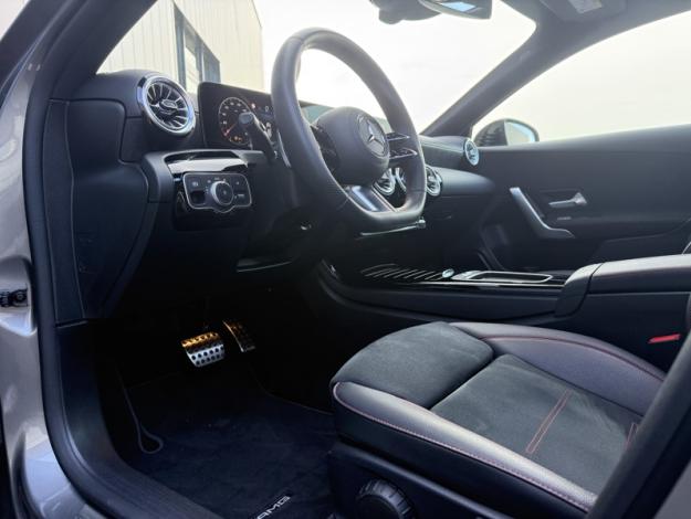 MERCEDES-BENZ Classe A 180 d AMG Line  