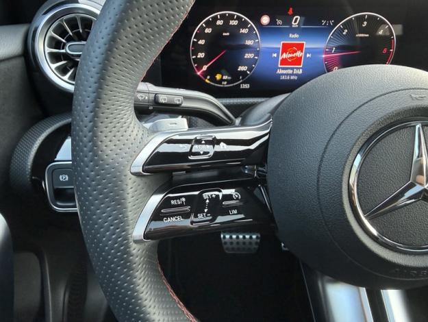 MERCEDES-BENZ Classe A 180 d AMG Line  