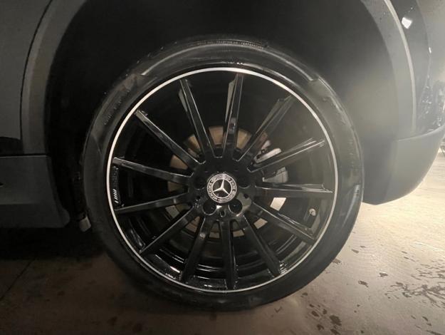 MERCEDES-BENZ GLA 250 e AMG Line  