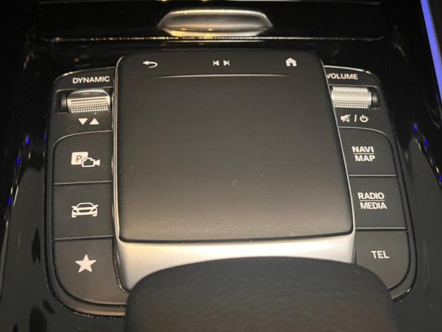 MERCEDES-BENZ GLA 250 e AMG Line  