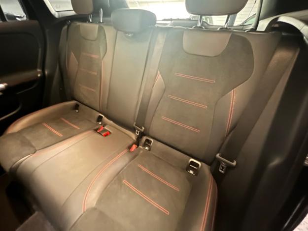 MERCEDES-BENZ GLA 250 e AMG Line  