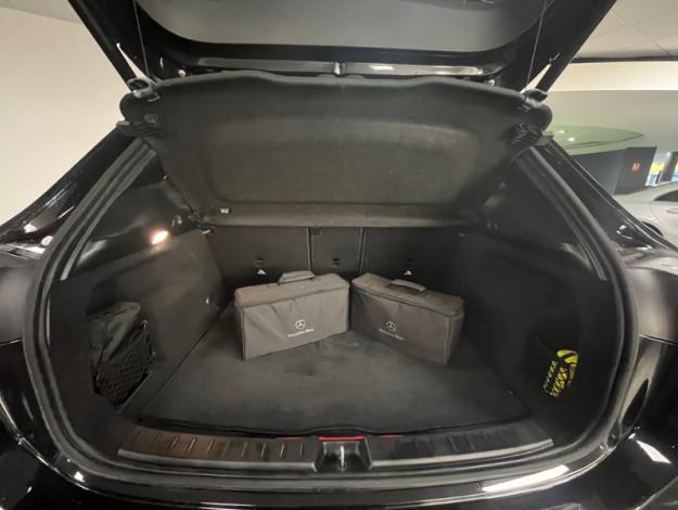 MERCEDES-BENZ GLA 250 e AMG Line  