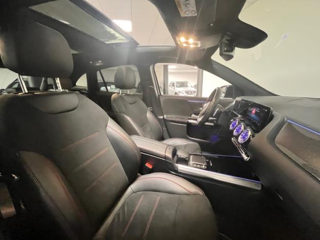 MERCEDES-BENZ GLA 250 e AMG Line  