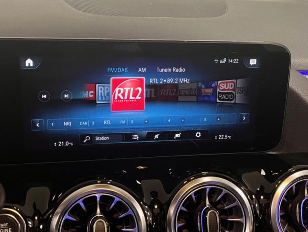 MERCEDES-BENZ GLA 250 e AMG Line  