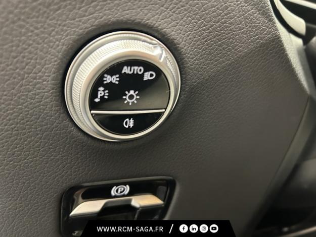 MERCEDES-BENZ GLC Coupé GLC 300 e Hybrid EQ 4MATIC Coupé AMG Line  GLC 300 e Hybrid EQ 4MATIC Coupé AMG Line