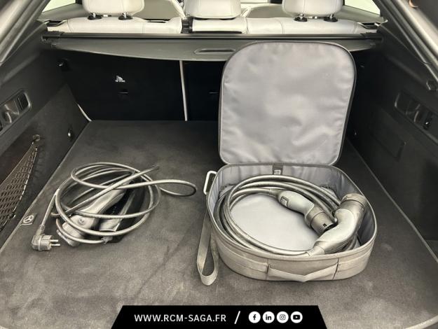 MERCEDES-BENZ GLC Coupé GLC 300 e Hybrid EQ 4MATIC Coupé AMG Line  GLC 300 e Hybrid EQ 4MATIC Coupé AMG Line