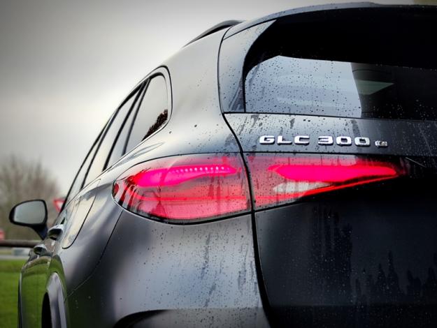 MERCEDES-BENZ GLC SUV   GLC 300 e  Hybrid EQ 4MATIC AMG Line +