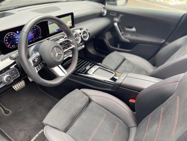 MERCEDES-BENZ CLA Shooting Brake 200 d 150ch AMG Line 8G-DCT AMG Line Classe CLA SB/118 CLA 200 d Shooting Brake AMG Line