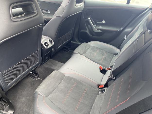 MERCEDES-BENZ CLA Shooting Brake 200 d 150ch AMG Line 8G-DCT AMG Line Classe CLA SB/118 CLA 200 d Shooting Brake AMG Line