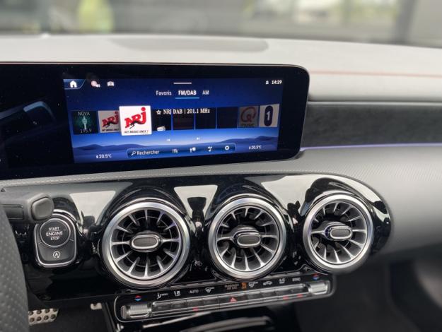 MERCEDES-BENZ CLA Shooting Brake 200 d 150ch AMG Line 8G-DCT AMG Line Classe CLA SB/118 CLA 200 d Shooting Brake AMG Line