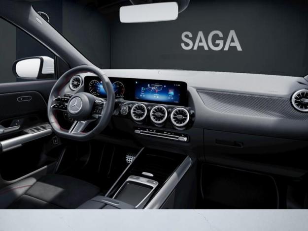 MERCEDES-BENZ GLA 200 d AMG Line  GLA 200 d AMG Line