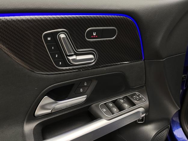 MERCEDES-BENZ GLB 200 d AMG Line  