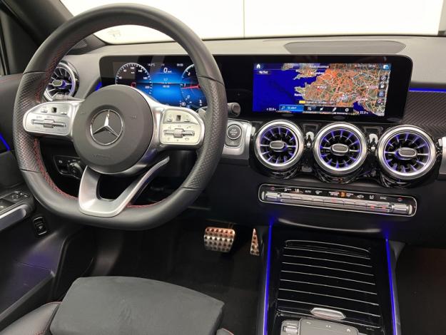 MERCEDES-BENZ GLB 200 d AMG Line  