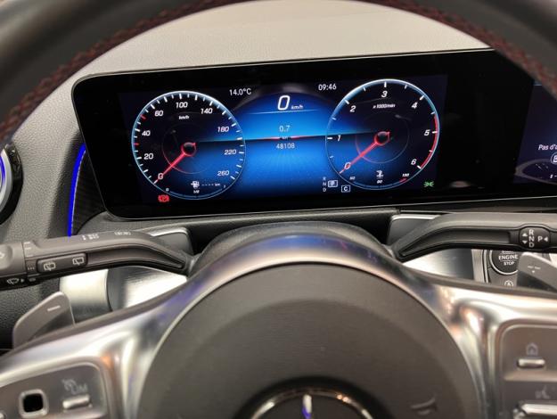 MERCEDES-BENZ GLB 200 d AMG Line  