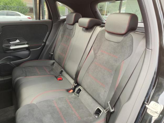 MERCEDES-BENZ GLA 180 d AMG Line - SAGA Huy (+32 85 23 69 00) 