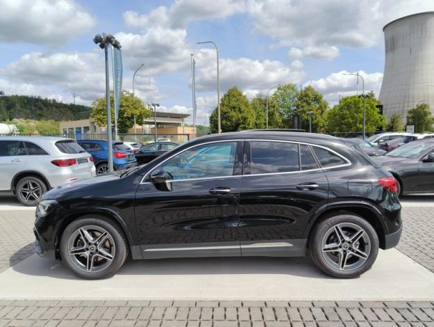 MERCEDES-BENZ GLA 180 d AMG Line - SAGA Huy (+32 85 23 69 00) 