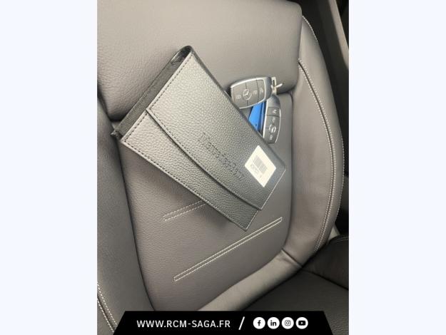 MERCEDES-BENZ GLA 200 d AMG Line  GLA 200 d AMG Line