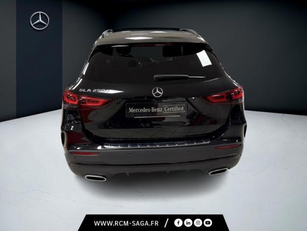 MERCEDES-BENZ GLA 250 e AMG Line  