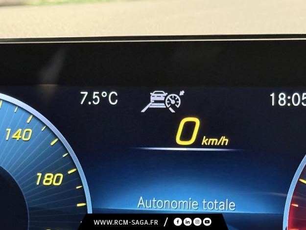 MERCEDES-BENZ GLA 250 e AMG Line  