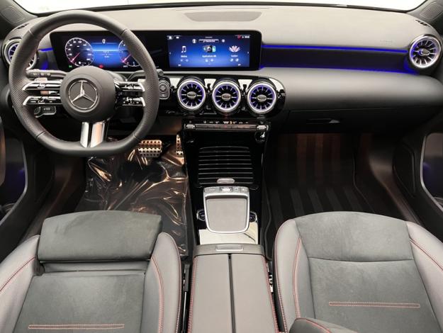 MERCEDES-BENZ Classe A 200 d AMG Line  