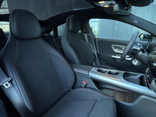 MERCEDES-BENZ CLA Coupé CLA 250+ avec technologie EQ Limited Edition  CLA 250+ avec technologie EQ