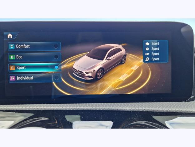 MERCEDES-BENZ Classe A 200 d AMG Line  Classe A 200 d AMG Line