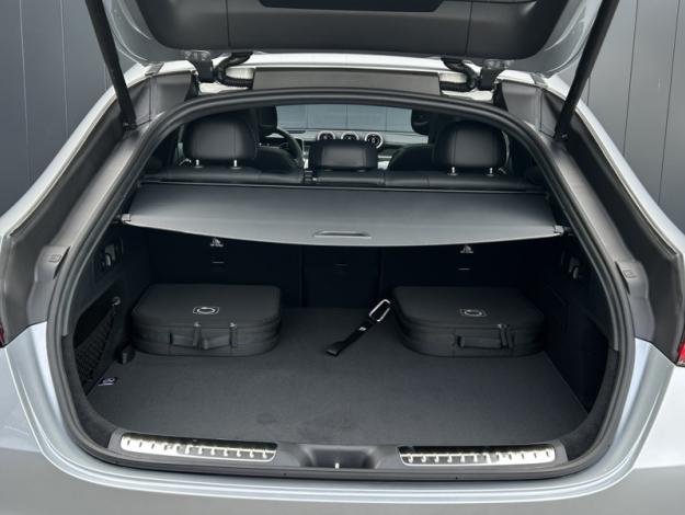 MERCEDES-BENZ GLC Coupé GLC 300 de Hybrid EQ 4MATIC Coupé AMG Line +  GLC 300 d e Hybrid EQ 4MATIC Coupé AMG Line +