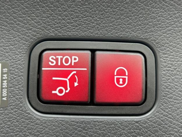 MERCEDES-BENZ GLC Coupé GLC 300 de Hybrid EQ 4MATIC Coupé AMG Line +  GLC 300 d e Hybrid EQ 4MATIC Coupé AMG Line +