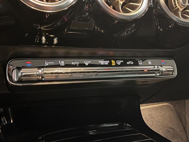 MERCEDES-BENZ CLA Coupé CLA 250 e Coupé AMG Line  