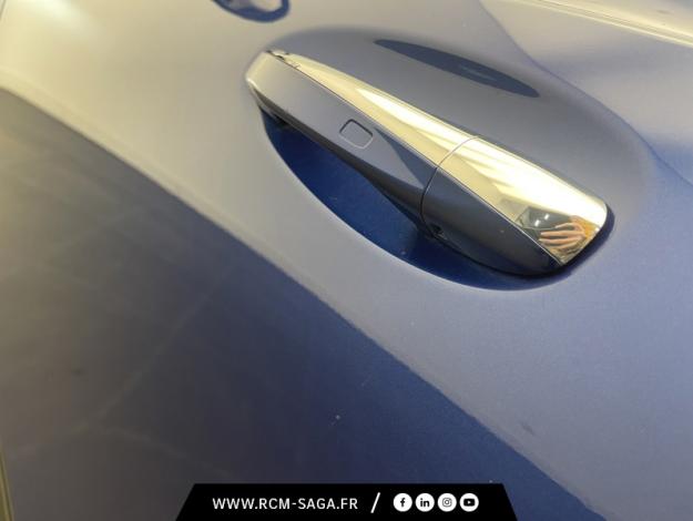 MERCEDES-BENZ GLB 200 d AMG Line  