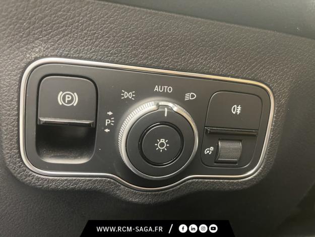 MERCEDES-BENZ GLB 200 d AMG Line  