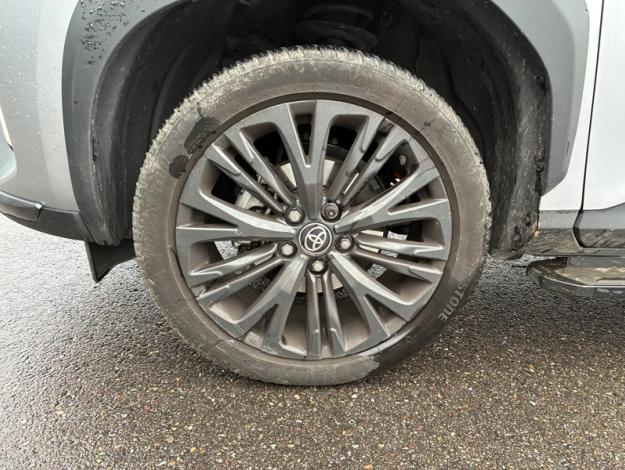 TOYOTA Yaris Cross Hybrid AWD-i Trail   