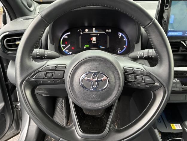 TOYOTA Yaris Cross Hybrid AWD-i Trail   