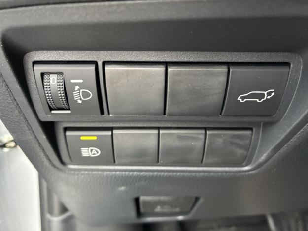 TOYOTA Yaris Cross Hybrid AWD-i Trail   