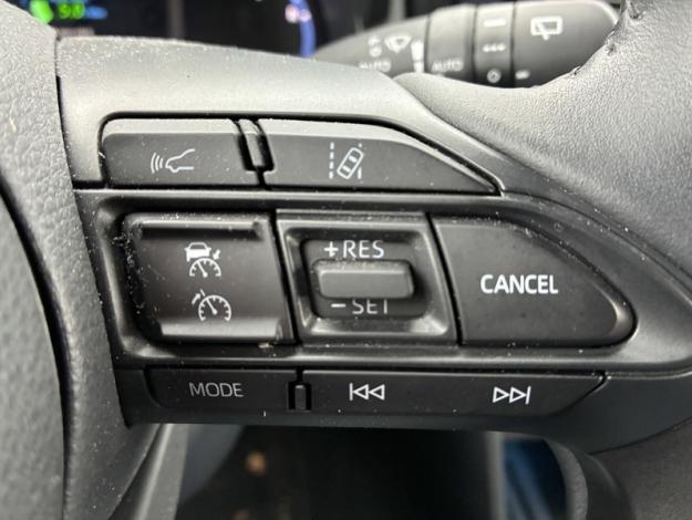 TOYOTA Yaris Cross Hybrid AWD-i Trail   