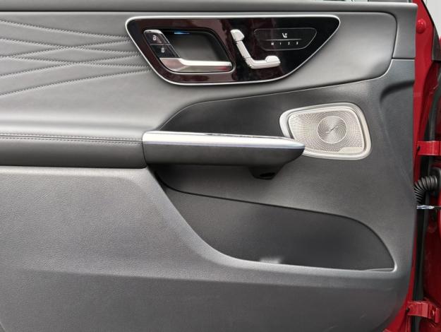 MERCEDES-BENZ GLC Coupé GLC 300 e Hybrid EQ 4MATIC Coupé AMG Line +  GLC 300 e Hybrid EQ 4MATIC Coupé AMG Line +