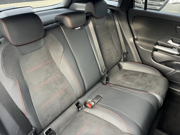 MERCEDES-BENZ GLA 250 e Hybrid EQ AMG Line  