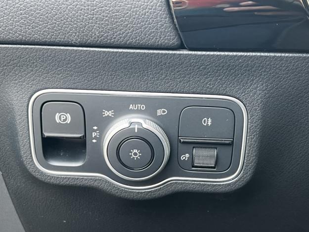 MERCEDES-BENZ GLA 250 e Hybrid EQ AMG Line  