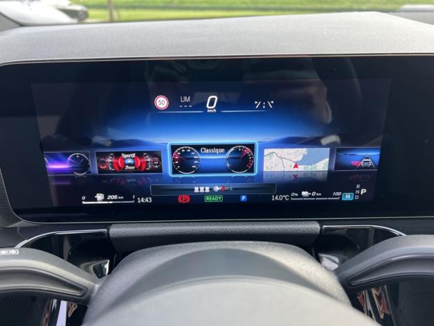 MERCEDES-BENZ GLA 250 e Hybrid EQ AMG Line  