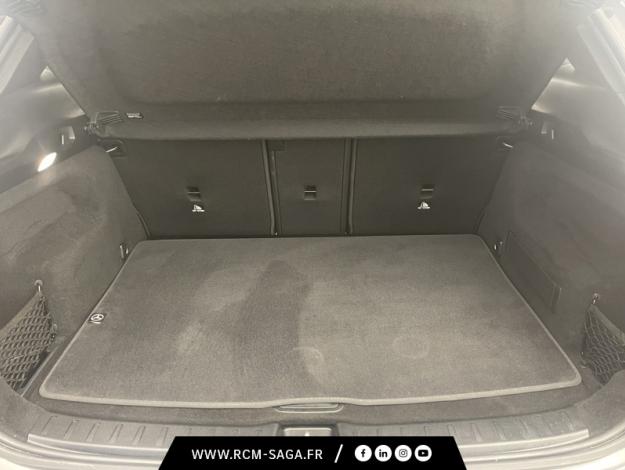 MERCEDES-BENZ GLA 200 d AMG Line  