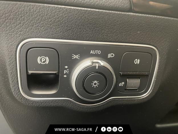 MERCEDES-BENZ GLA 200 d AMG Line  