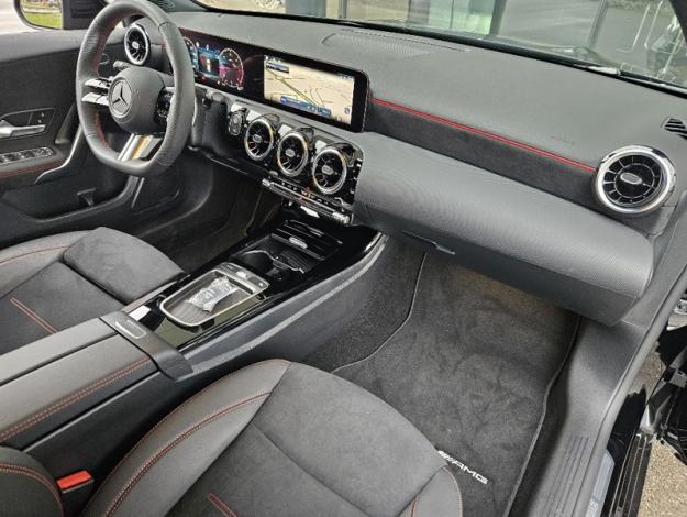 MERCEDES-BENZ Classe A 180 d AMG Line  Classe A 180 d AMG Line